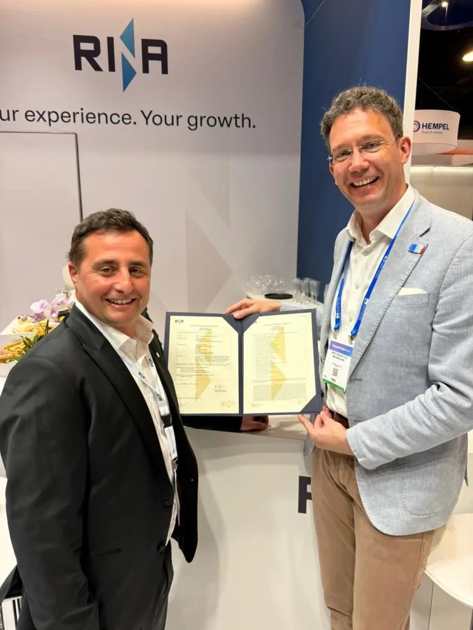 Patrizio Di Francesco of RINA with Ben Medland of DRIFT Energy at Seatrade Cruise Global 2026