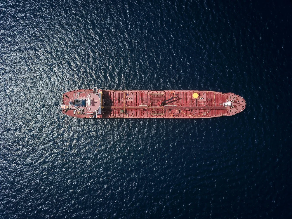 A tanker under way, seen from directly above